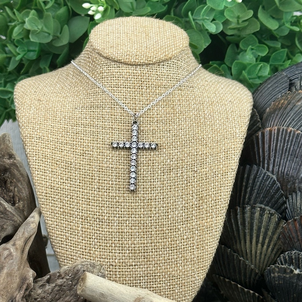 UP SCALE TIME- Clear Faceted Crystal Cross Necklace Adjustable 16” 17” 18” Chain